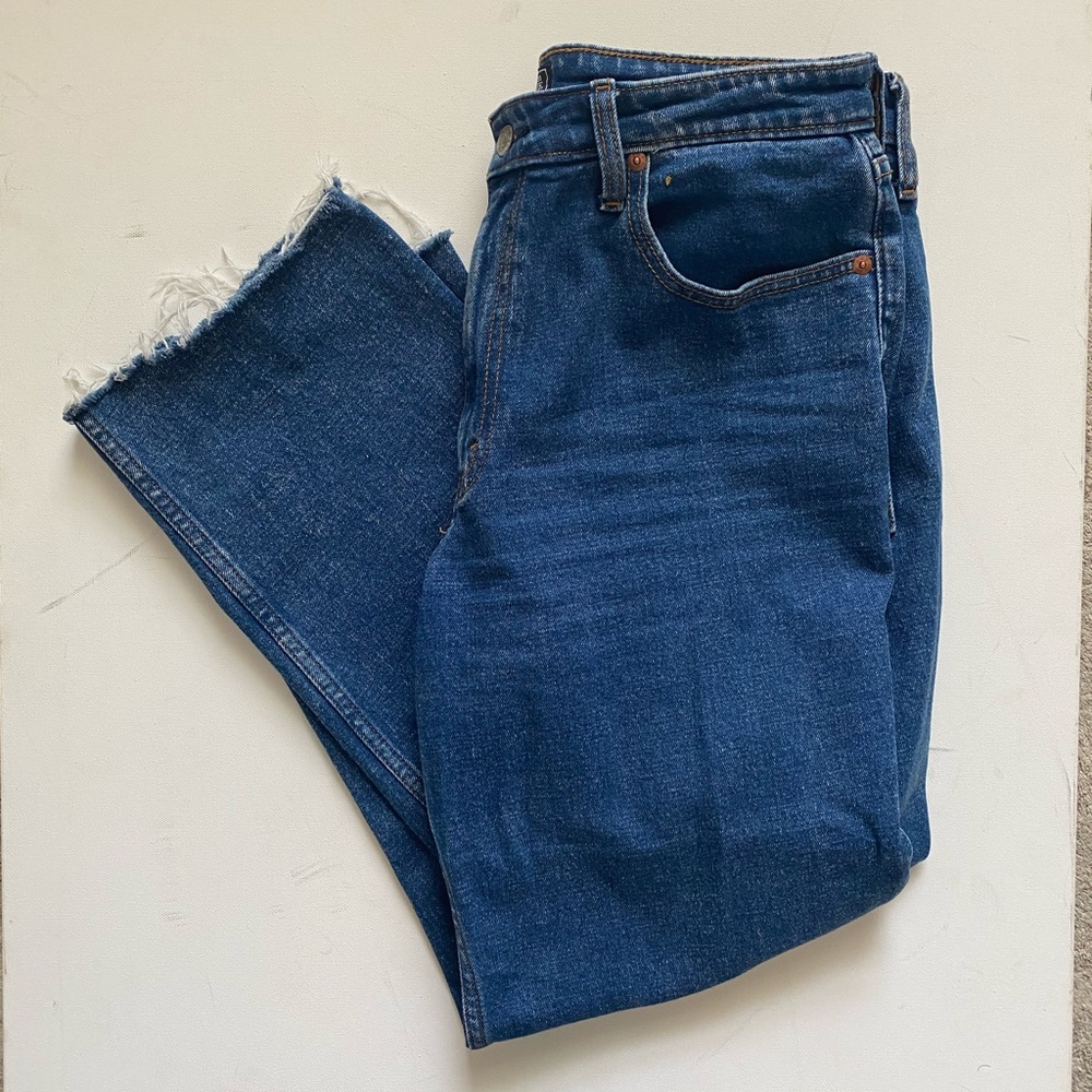 Abercrombie High Rise Wide Leg Mom Jean